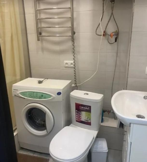 Гостинка, Харьков, Завод Малышева метро, Полевая (Комсомольская, Щорса. олхозная, Калинина)