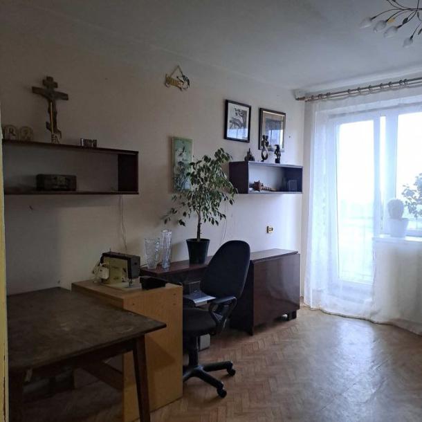 Квартира, 3-кімн., Харьков, Пятихатки, Академика Курчатова проспект