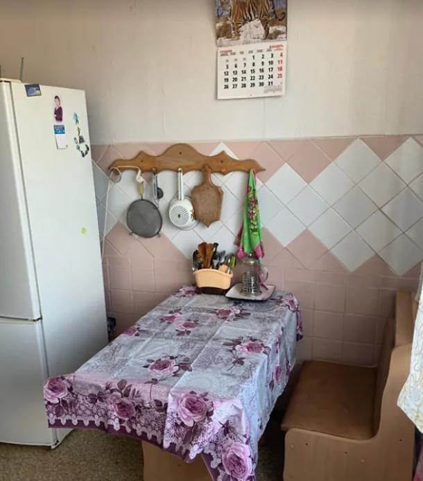 Квартира, 3-кімн., Харьков, 522м/р, Академика Павлова