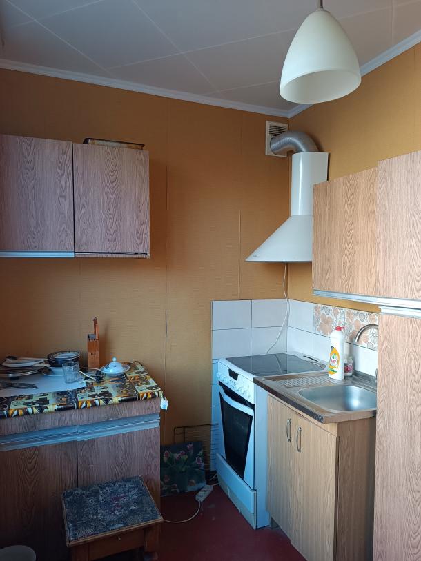 Квартира, 3-кімн., Харьков, Алексеевка, Ахсарова