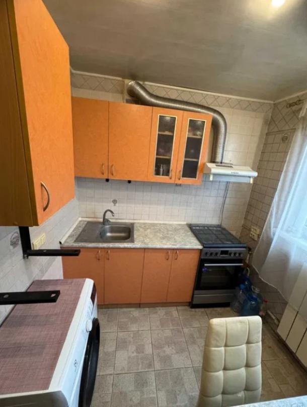 Квартира, 2-кімн., Харьков, Гагарина метро , Аэрокосмический просп. (Гагарина проспект)