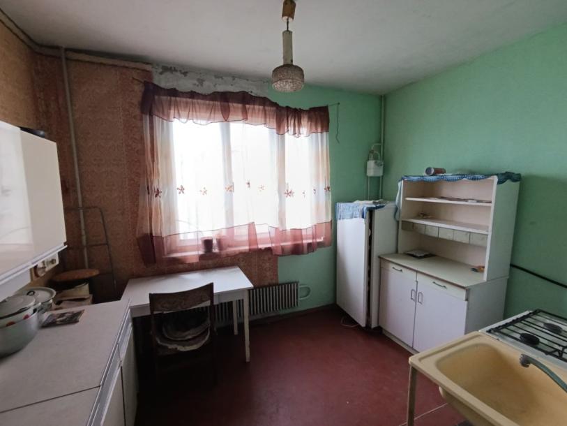 Квартира, 3-кімн., Харьков, 520м/р, Гвардейцев Широнинцев