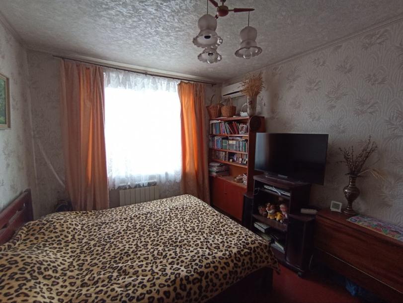 Квартира, 3-кімн., Харьков, 522м/р, Академика Барабашова