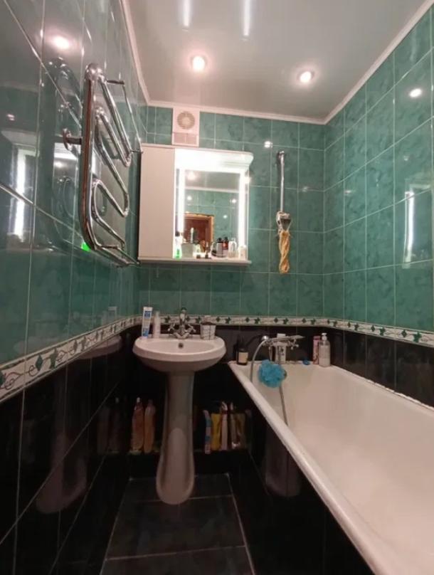 Квартира, 3-кімн., Харьков, 524м/р, Валентиновская