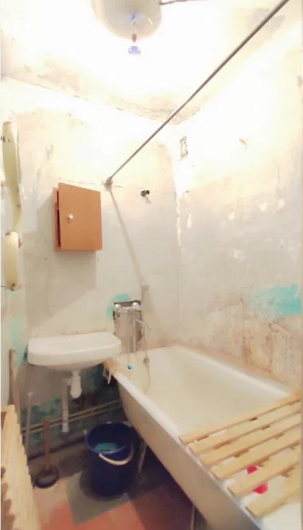 Квартира, 2-кімн., Харьков, 607м/р, Тракторостроителей просп.