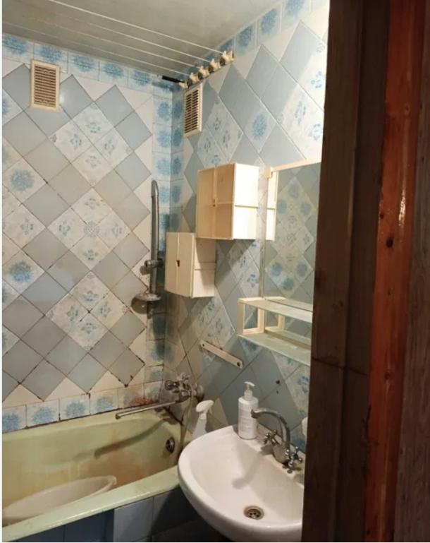 Квартира, 2-кімн., Харьков, Жуковского поселок, Астрономическая