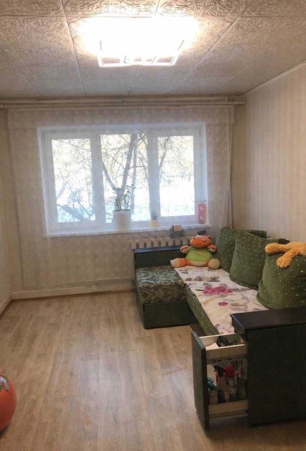 Квартира, 3-кімн., Чугуев, Чугуевский район