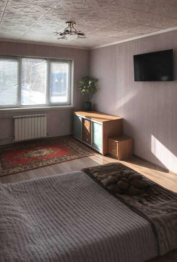 Квартира, 3-кімн., Чугуев, Чугуевский район