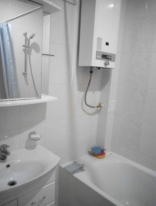 Квартира, 3-кімн., Харьков, Госпром, Независимости пр. (Правды пр.)