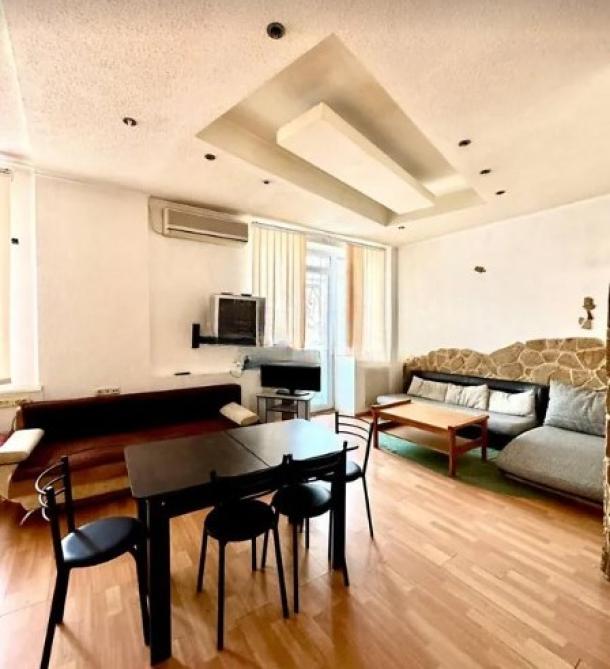 Квартира, 2-кімн., Харьков, Нагорный, Майка Йогансена (Лермонтовская)