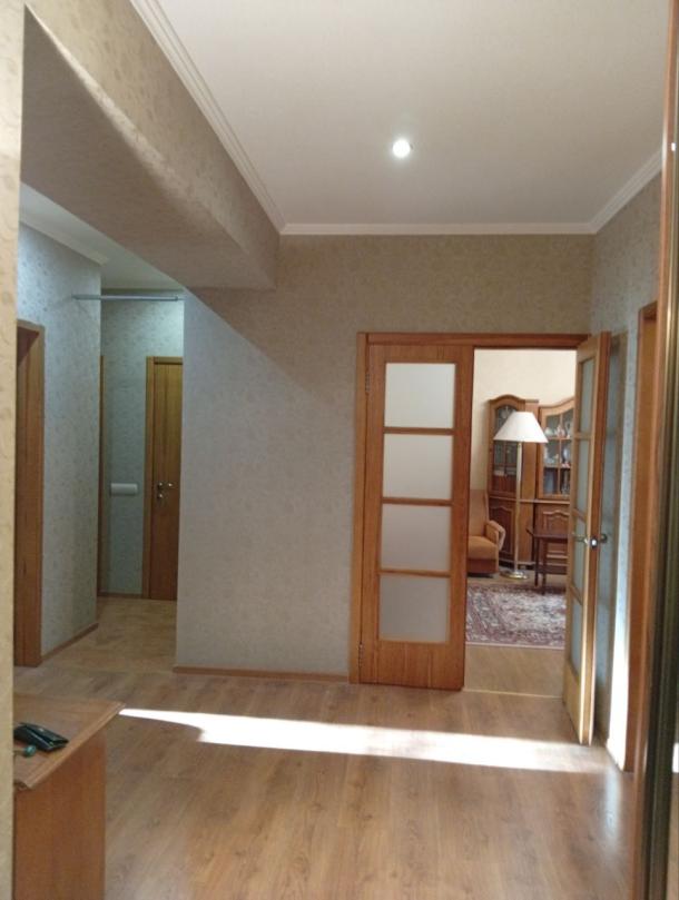 Квартира, 3-кімн., Харьков, Шатиловка, Авиационная