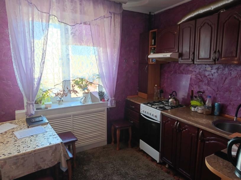 Квартира, 3-кімн., Харьков, Песочин, Квартальный пер.