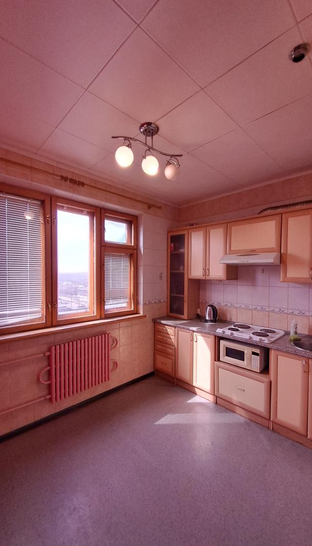 Квартира, 2-кімн., Харьков, Алексеевка, Архитекторов