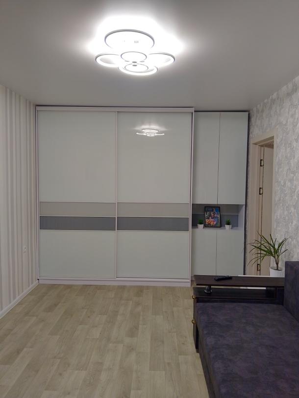 Квартира, 2-кімн., Харьков, Аэропорт, Аэрокосмический просп. (Гагарина проспект)