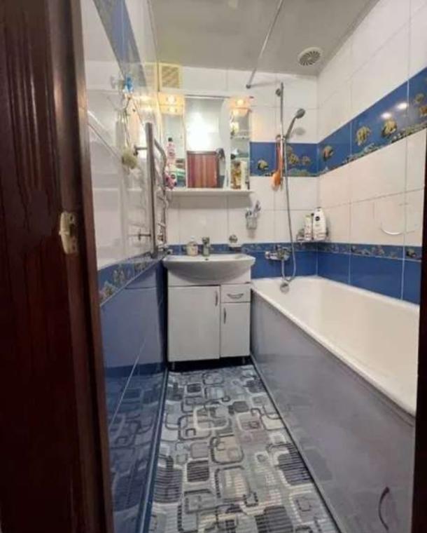 Квартира, 2-кімн., Харьков, Аэропорт, Аэрокосмический просп. (Гагарина проспект)