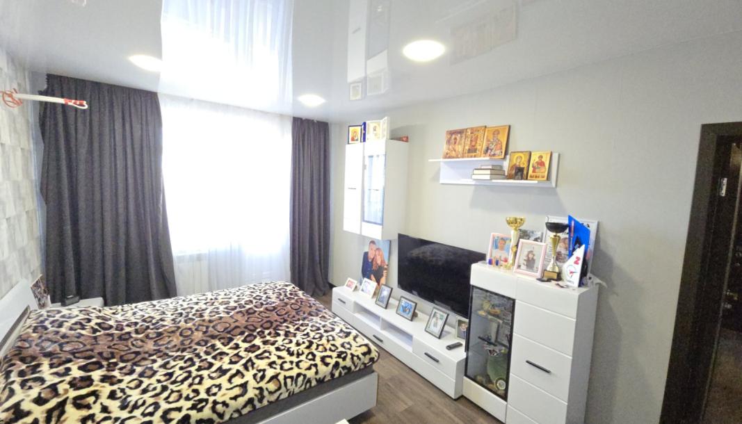 Квартира, 3-кімн., Харьков, Восточный, Мохначанская