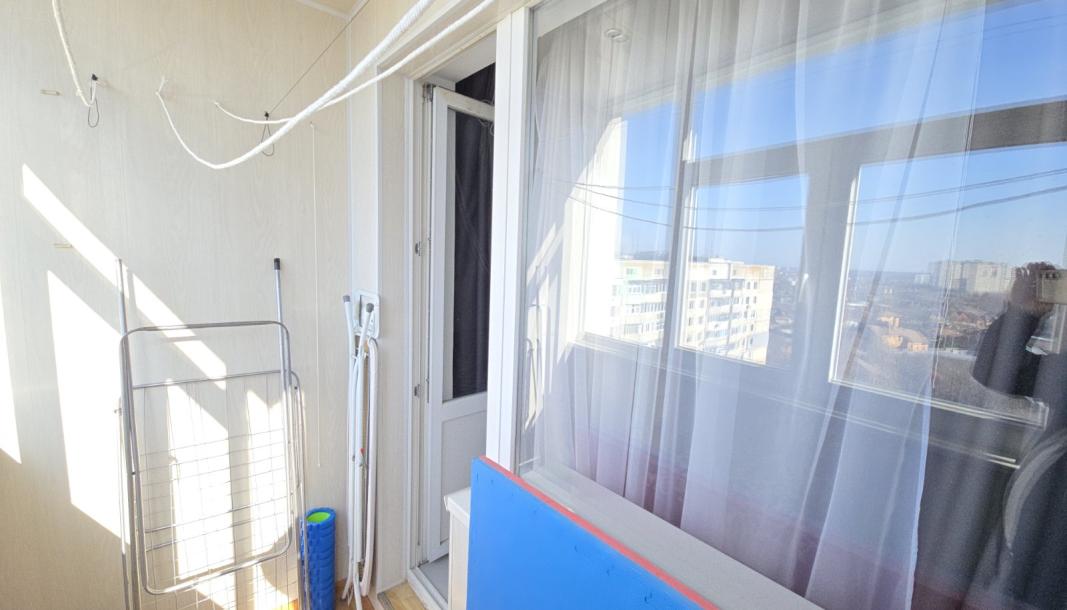 Квартира, 3-кімн., Харьков, Восточный, Мохначанская