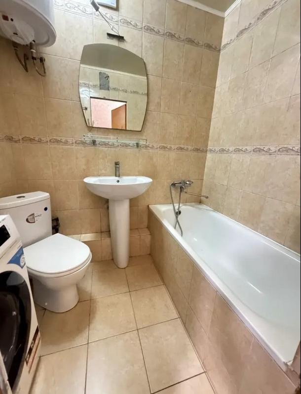 Квартира, 3-кімн., Харьков, 520м/р, Валентиновская