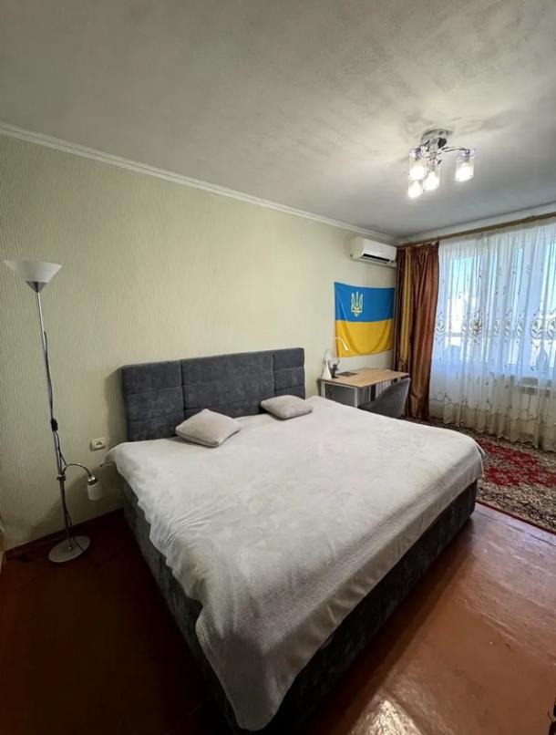 Квартира, 3-кімн., Харьков, 520м/р, Валентиновская