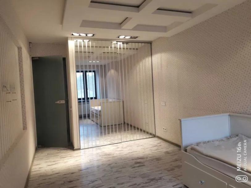 Квартира, 3-кімн., Харьков, Шатиловка, Шатиловская