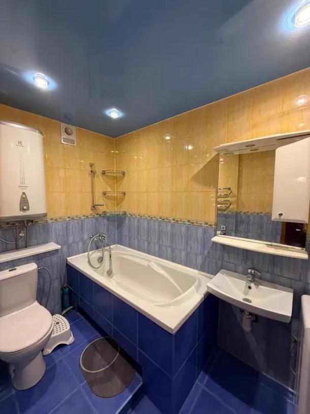 Квартира, 3-кімн., Харьков, Защитников Украины метро, Полевая (Комсомольская, Щорса. олхозная, Калинина)