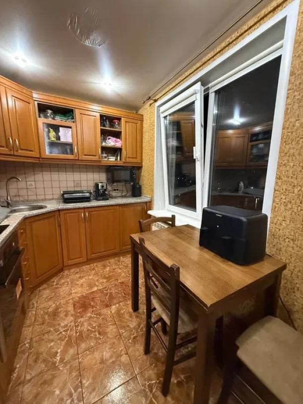 Квартира, 3-кімн., Харьков, Защитников Украины метро, Полевая (Комсомольская, Щорса. олхозная, Калинина)