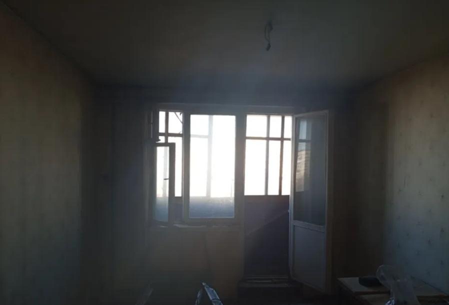 Квартира, 2-кімн., Харьков, 606м/р, Тракторостроителей просп.