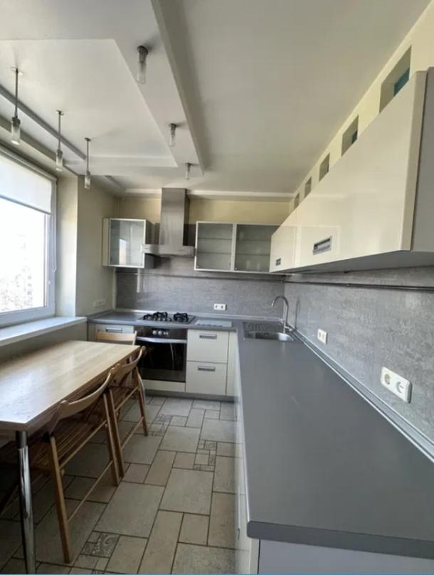 Квартира, 3-кімн., Харьков, Алексеевка, Людвига Свободы пр.