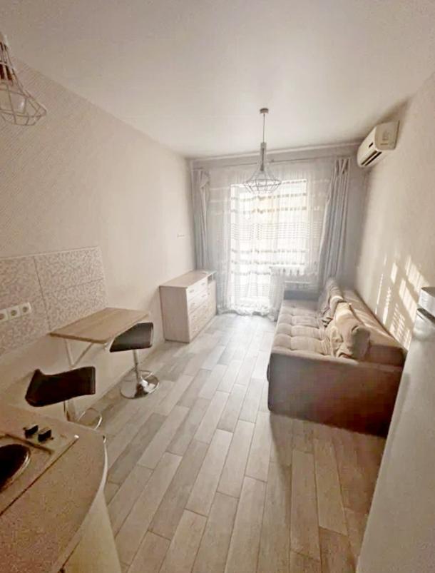 Гостинка, Харьков, Защитников Украины метро, Фесенковская