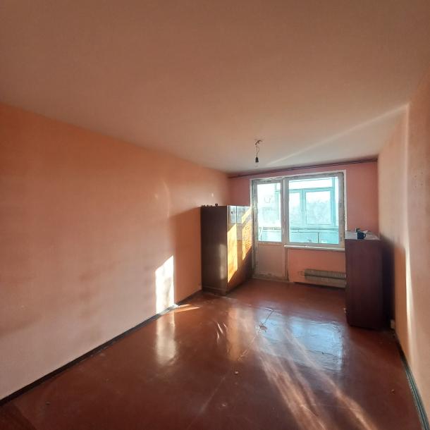 Квартира, 3-кімн., Харьков, 524м/р, Гвардейцев Широнинцев