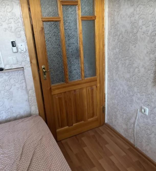 Квартира, 3-кімн., Харьков, Павлово Поле, Старицкого