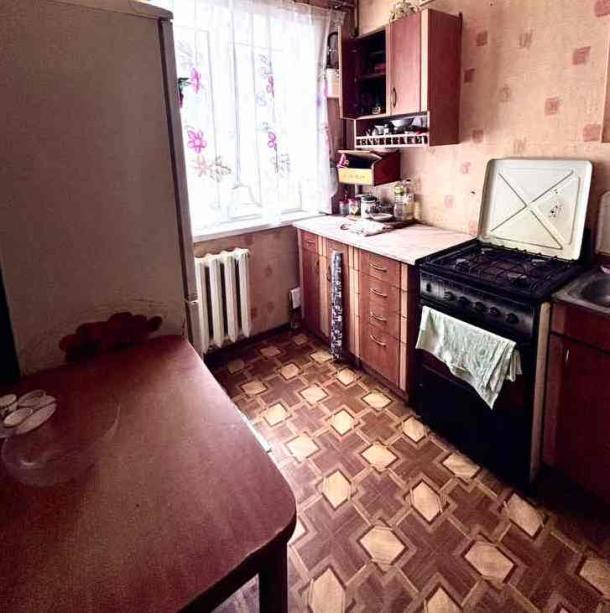 Квартира, 2-кімн., Харьков, 604м/р, Тракторостроителей просп.