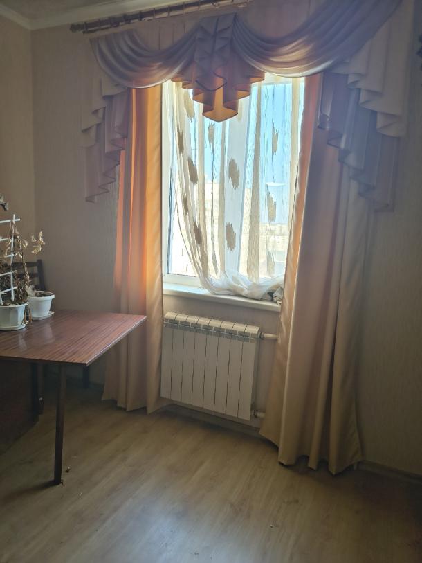 Квартира, 2-кімн., Чугуев, Чугуевский район, Харьковская