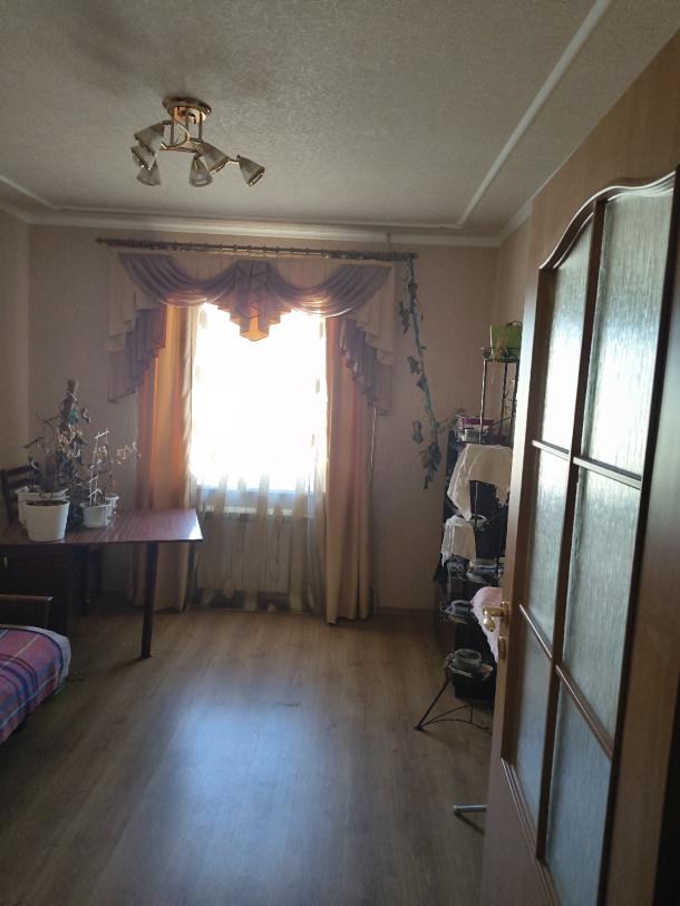 Квартира, 2-кімн., Чугуев, Чугуевский район, Харьковская