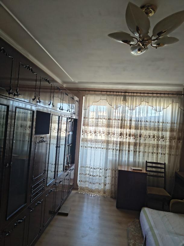 Квартира, 2-кімн., Чугуев, Чугуевский район, Харьковская