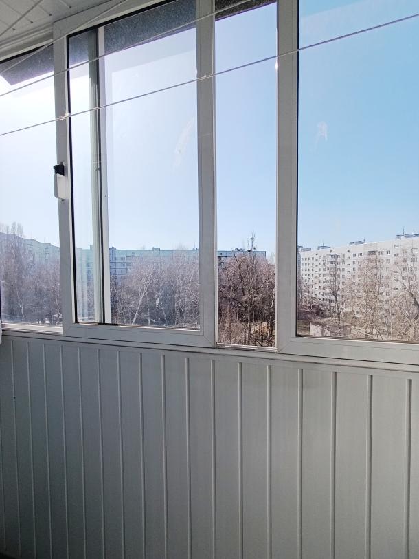 Квартира, 3-кімн., Харьков, 522м/р, Непокоренных (Героев Труда)