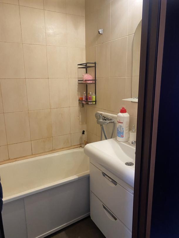 Квартира, 1-кімн., Харьков, 4 Северная Салтовка, Гвардейцев Широнинцев