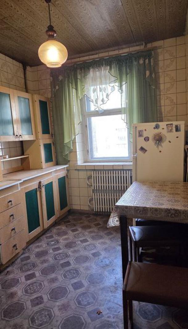 Квартира, 3-кімн., Харьков, Спортивная метро, Братьев Гипиков (Оренбургская)