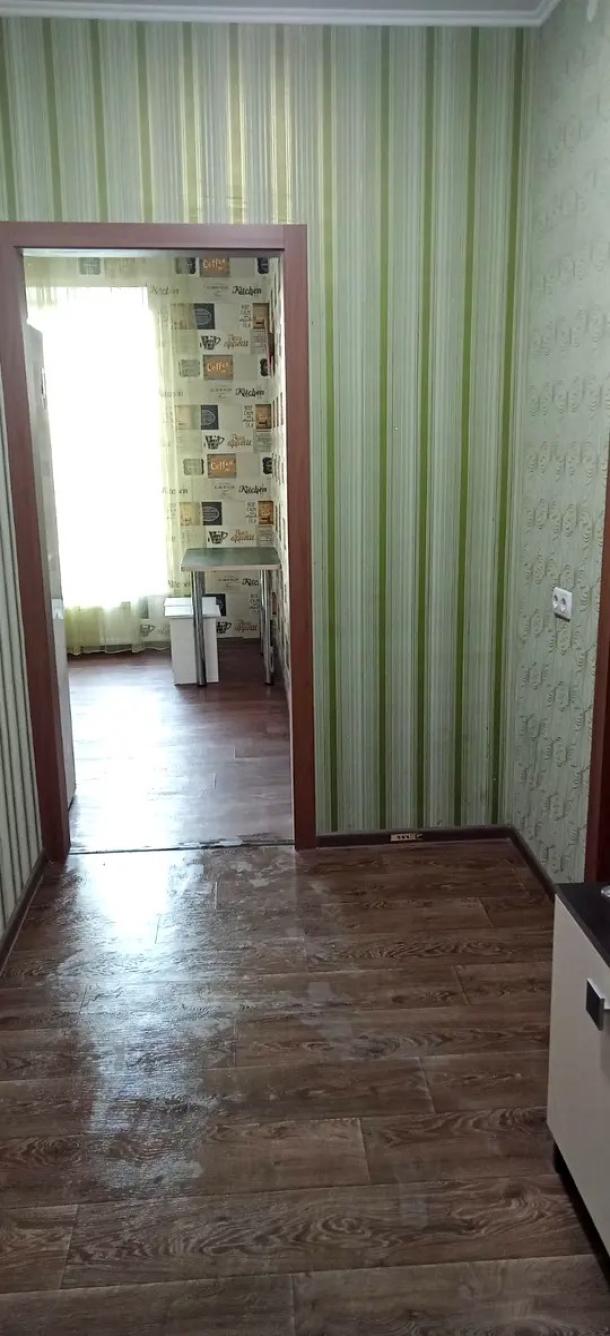 Квартира, 1-кімн., Харьков, Песочин, Комарова