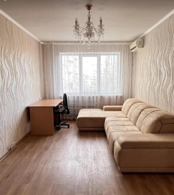 Квартира, 3-кімн., Харьков, 522м/р, Академика Павлова