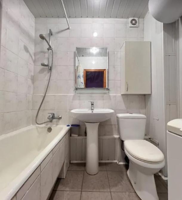 Квартира, 3-кімн., Харьков, 522м/р, Академика Павлова