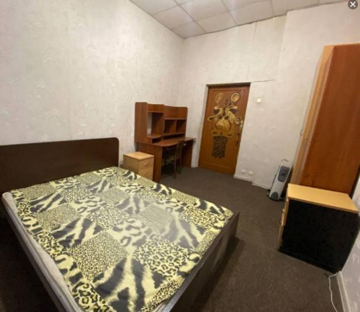 Квартира, 3-кімн., Харьков, Госпром, Независимости (Луначарского,70 Лет Октября, Буденого)