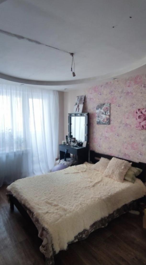 Квартира, 3-кімн., Харьков, 608м/р, Гвардейцев Широнинцев