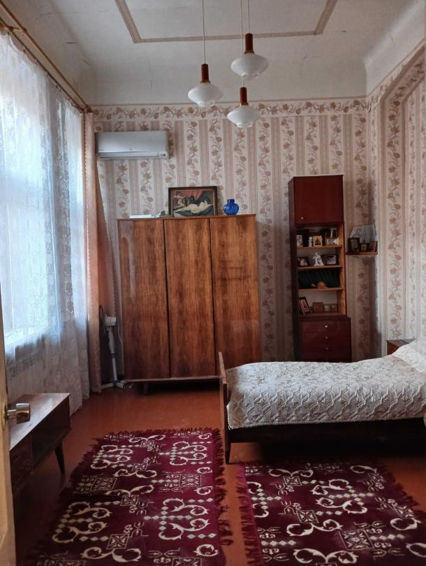 Квартира, 3-кімн., Харьков, Южный Вокзал, Конторская (Краснооктябрьская)