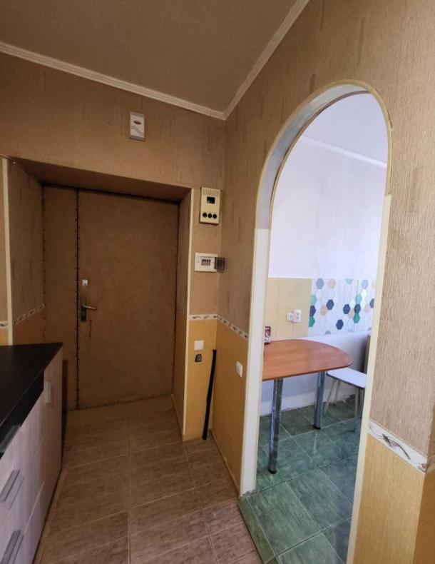 Квартира, 3-кімн., Харьков, Восточный, Михаила Комарова (Тархова)