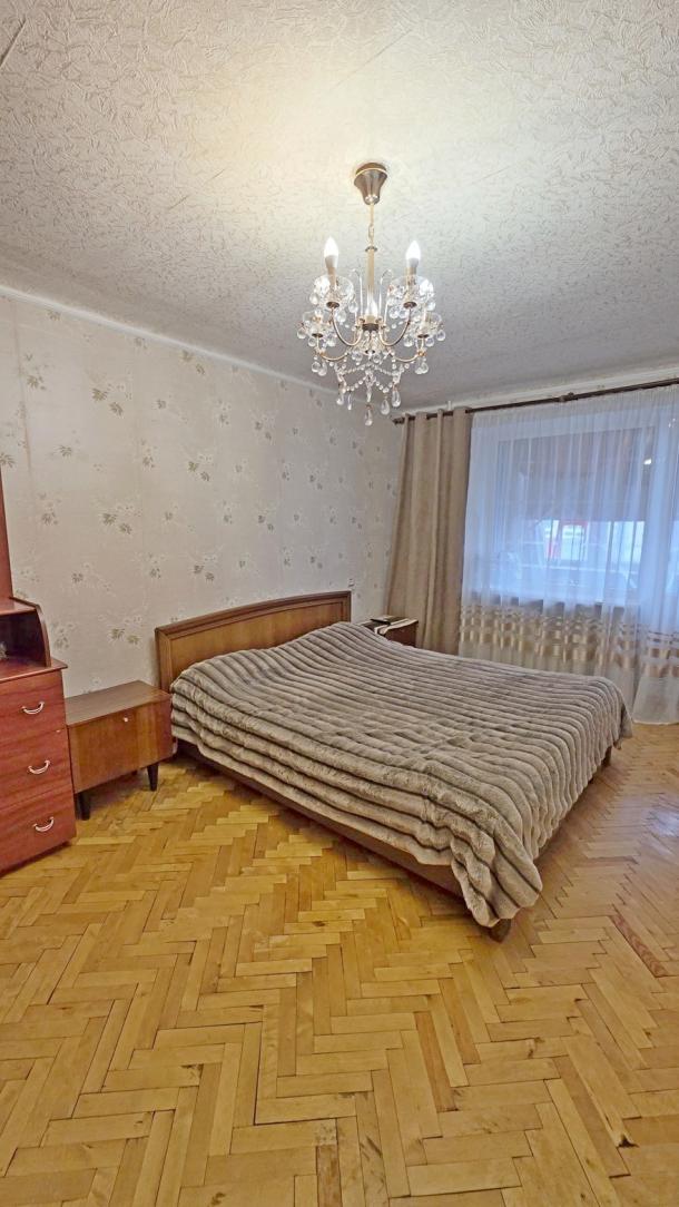 Квартира, 3-кімн., Харьков, Павлово Поле, Европейская (Новгородская)