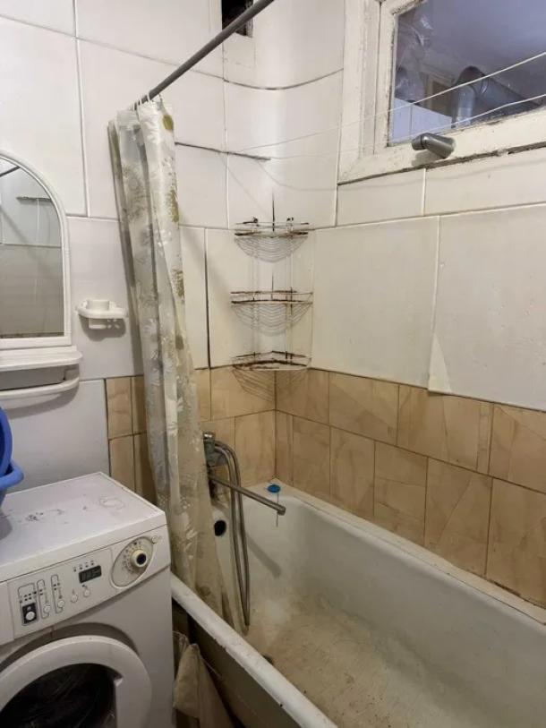 Квартира, 3-кімн., Харьков, Павлово Поле, Науки пр.