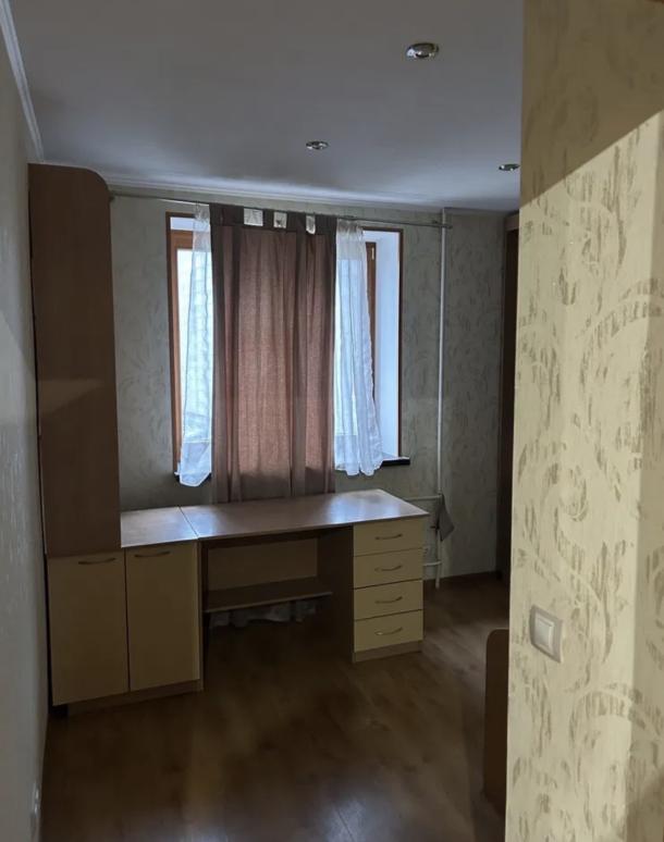 Квартира, 3-кімн., Харьков, Павловка, Клочковская