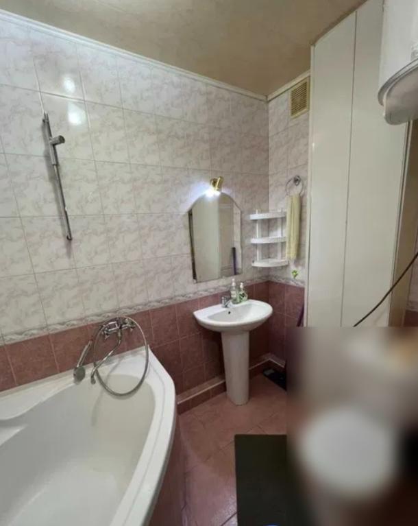 Квартира, 1-кімн., Харьков, Алексеевка, Победы пр.