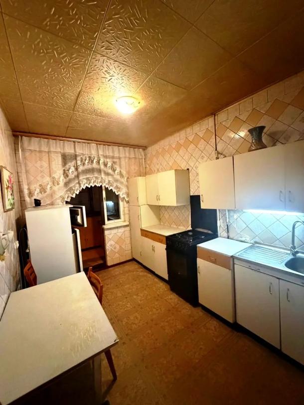 Квартира, 3-кімн., Харьков, 535Ам/р, Тракторостроителей просп.